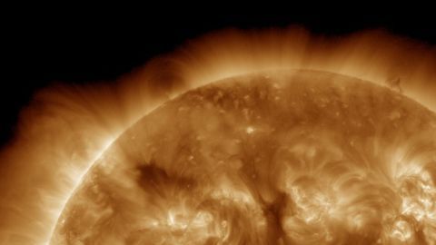 Reportan un nuevo agujero masivo en la atmósfera del Sol.