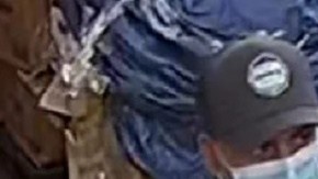 Los hechos desarrollados pudieron ser filmados por cámaras de vigilancia desde la calle hasta adentro de la sinagoga,