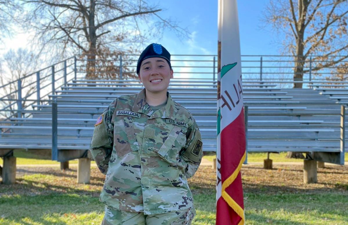 La soldado hispana Ana Fernanda Basaldua Ruiz, de 21 años, quien fue encontrada sin vida el lunes en la base militar de Fort Hood, Texas.
