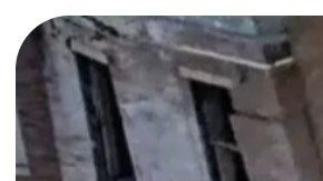 Oficina de la Fiscalía General de Maryland divulga imágenes de ladrón que estrelló auto contra edificio