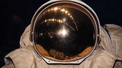 La NASA presentará el 15 de marzo el nuevo traje espacial.