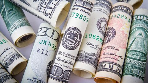 Inteligencia artificial da consejos para ser rico