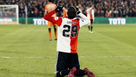 Santiago Giménez buscará aumentar su récord como mexicano con más goles en Europa League.