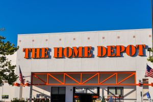 Home Depot busca trabajadores remotos y ofrece sueldos de hasta $190,000 al año