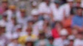 Rickey Henderson robando una base.