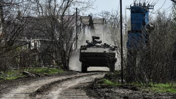 Tropas ucranianas se mantienen movilizados en primera línea cerca de Bakhmut.