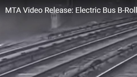 Rescate captado por cámara de seguridad.