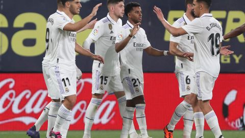 Jugadores del Real Madrid celebra el gol de Marco Asensio ante Cádiz FC.