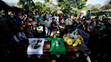 Los restos de Pedro Rivera García, de 23 años y uno de los siete salvadoreños que murieron en un incendio en la estación migratoria de Ciudad Juárez.