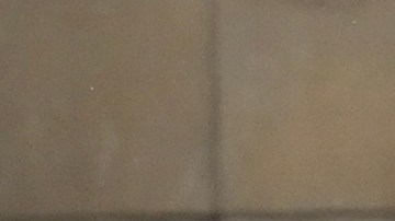 Taylor Swift y Joe Alwyn durante un paseo en París en 2019.