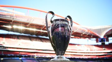 Trofeo de la UEFA Champions League.