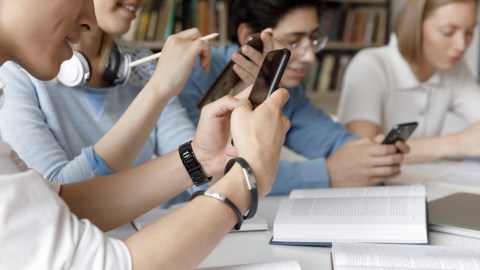 Estudiantes celular