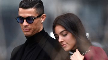 Cristiano Ronaldo junto a su esposa Georgina Rodríguez.