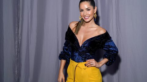 Carmen Villalobos disfruta de los paisajes de Colombia mientras trabaja en un nuevo proyecto.