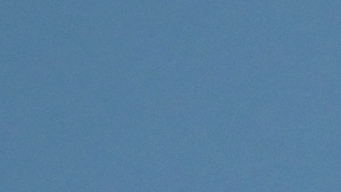 Un dron sobrevuela Kiev durante un enfrentamiento contra el ejército ruso.