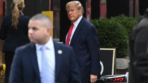 TOPSHOT-US-POLITICS-TRUMP-INDICTMENT