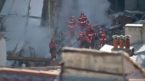 200 personas fueron evacuadas de unos 30 edificios cercanos.