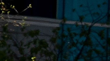 La cinta policial rodea el Old National Bank después de que un hombre armado abrió fuego el 10 de abril de 2023 en Louisville, Kentucky.