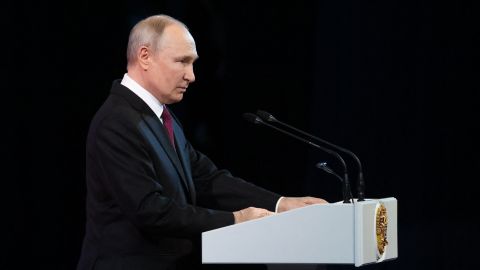 Putin cree que la estación orbital se convertirá en el "puesto avanzado soberano del país en el espacio".