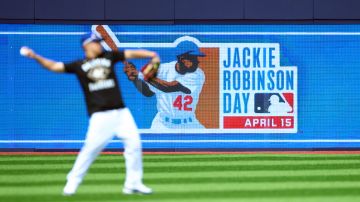 Logo del Día de Jackie Robinson en la MLB.