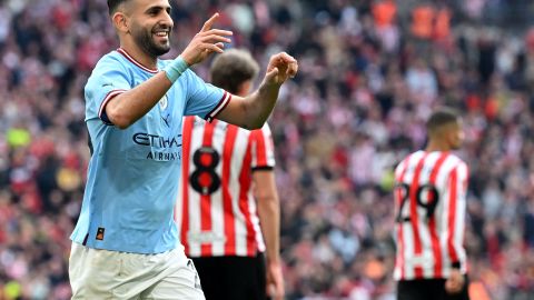 Mahrez se lució en Wembley con un triplete.