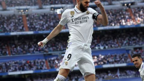 Karim Benzema celebrando uno de sus goles.