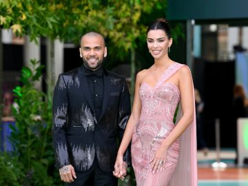 Joana Sanz le propina un nuevo golpe a Dani Alves en pleno divorcio: Se