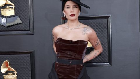 Recientemente Halsey anunció su separación de Capitol Records.