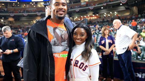 La pareja entre Simone Biles y Jonathan Owens se casó.