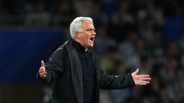 José Mourinho le pidió a los hinchas de la Roma que dejaran los insultos. / Foto: Getty Images