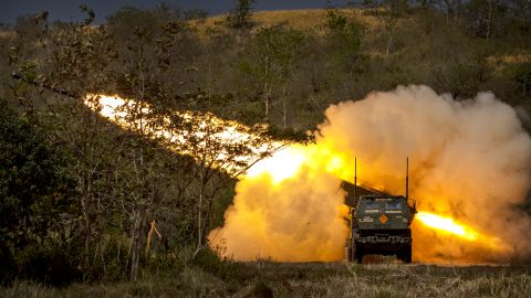 La ayuda incluye munición adicional para sistemas de cohetes de artillería, HIMARS.