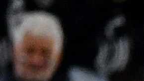 Wojciech Szczesny de Juventus es consolado por su compañero Angel Di Maria.