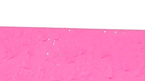 El pasado fin de semana Becky G y Natti Natasha se dieron un beso en la boca.