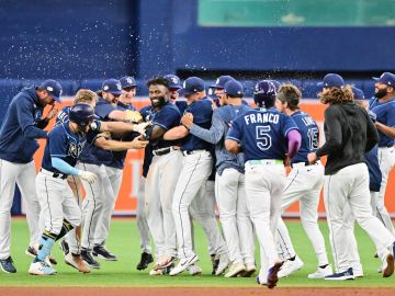 TAMPA BAY RAYS, EL PRIMER EQUIPO CON 30 VICTORIAS