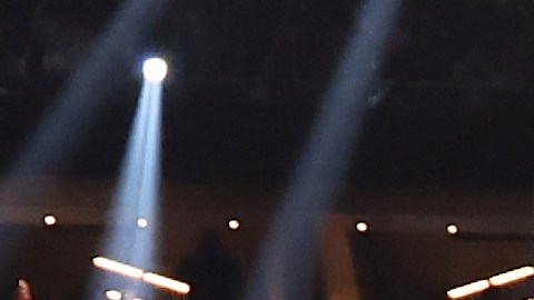 Gervonta Davis celebra tras vencer por KO a Ryan García.