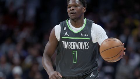 Anthony Edwards durante el encuentro ante Denver Nuggets donde su equipo cayó eliminado.