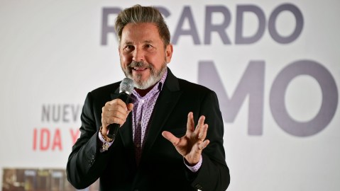 Los internautas no quedaron muy contentos con este atuendo de Ricardo Montaner.