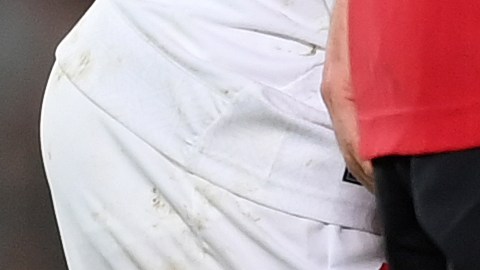 Lisandro Martínez se lesionó en el Manchester United Vs. Sevilla.