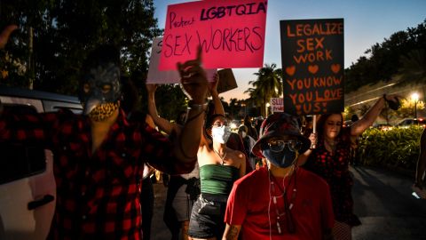 Defensores de las trabajadoras sexuales coinciden en que merecen los mismos derechos que cualquier otro trabajador.