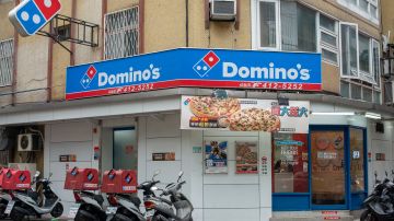 dominos-pizza-trabajadora-ganancias