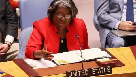 Embajadora de Estados Unidos ante la ONU confronta al Ministro de Relaciones Exteriores de Rusia durante reunión del Consejo de Seguridad en Nueva York