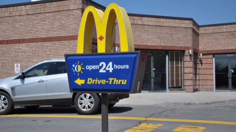 mcdonalds-demanda-foto-inapropiada