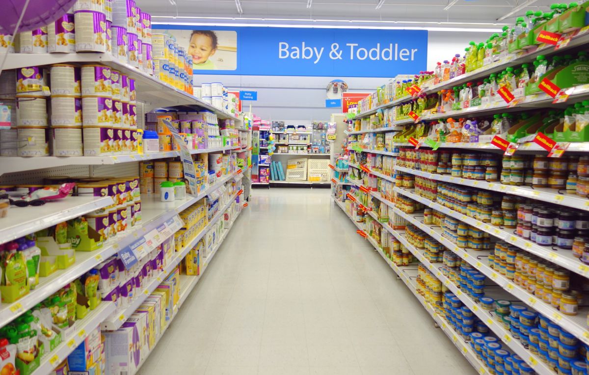 Former Walmart Employee Confesses He Let Moms Steal Baby Formula Because It Was Too Expensive