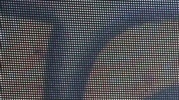 Samo desfila por la alfombra roja del estreno del musical "José El Soñador" en el Centro Cultural Teatro en 2022.