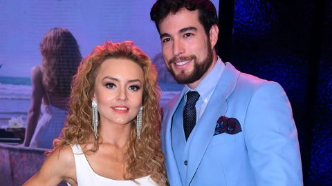 Angelique Boyer y Danilo Carrera en la presentación de la telenovela "El Amor Invencible", producción de Juan Osorio que estrena el próximo 20 de febrero por Las Estrellas en México y próximamente por Univision para Estados Unidos