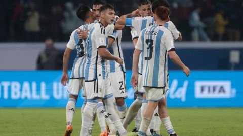 Argentina celebra su primera victoria en el Mundial Sub-20.