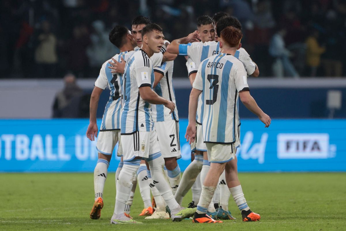 Argentina hace gala a su localía en el Mundial Sub20 con victoria