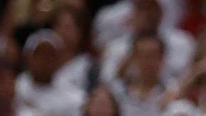 Gabe Vincent celebra en el tercer juego entre Miami Heat y Boston Celtics.