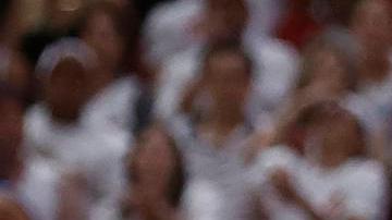 Gabe Vincent celebra en el tercer juego entre Miami Heat y Boston Celtics.