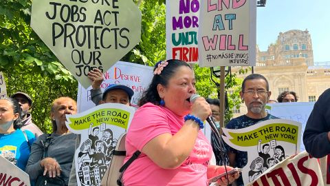 Exigen ley contra despidos sin justa causa en NYC